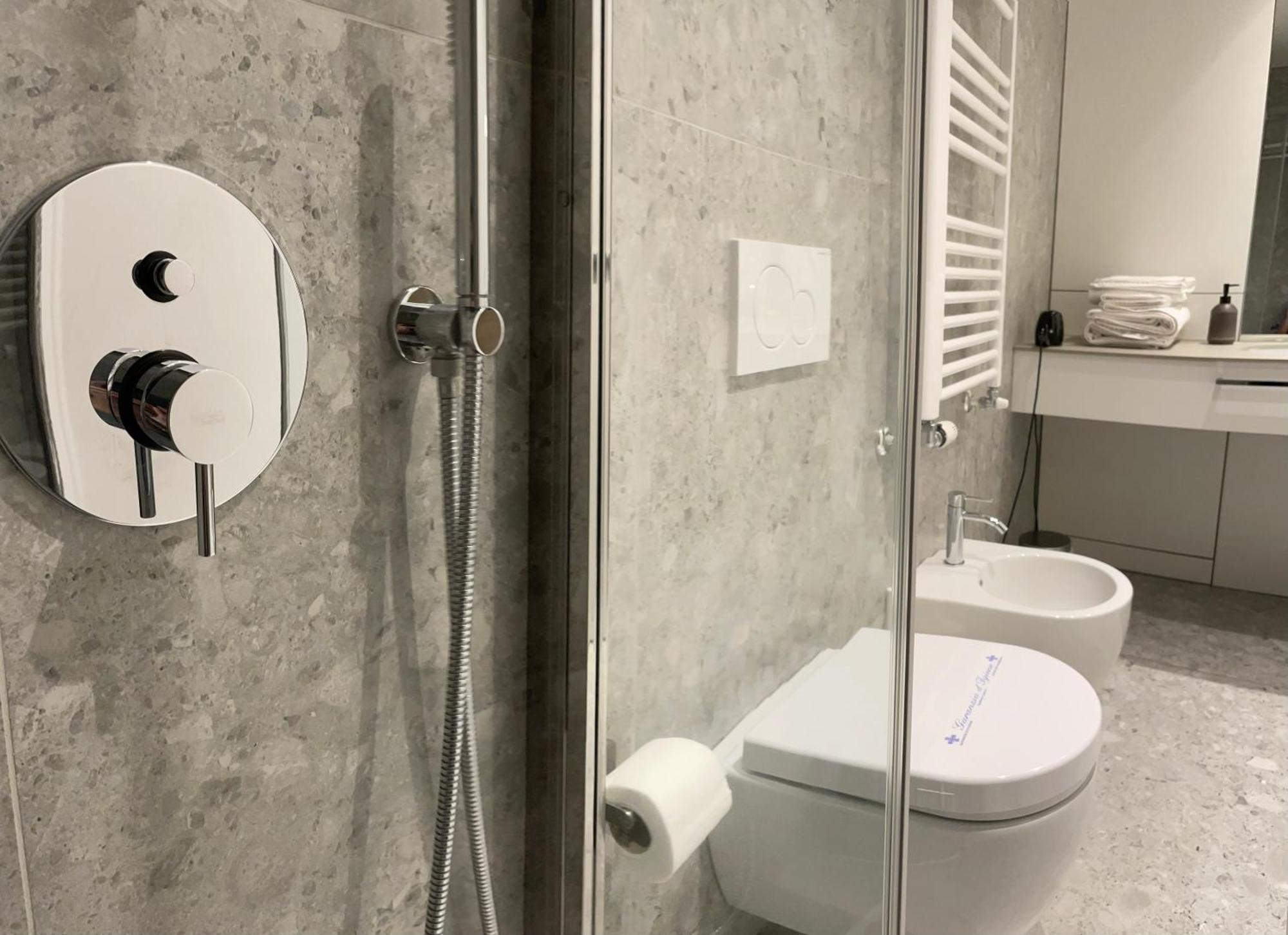 Torino48 Guesthouse Milan Luaran gambar